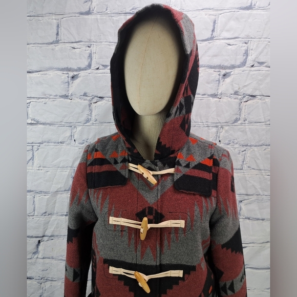 NEW Gap Women's Short Duffle Coat Toggle Southwestern Native Wool Small - Picture 2 of 13